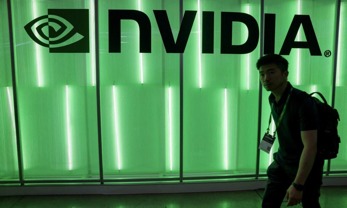 Nvidia alcança US$ 3,9 trilhões em valor de mercado e caminha para se tornar empresa mais valiosa na história