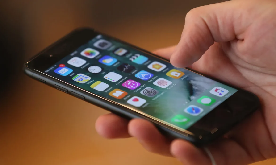 Apple adiará lançamento de parte de recursos na UE e cita ‘obstáculos regulatórios’