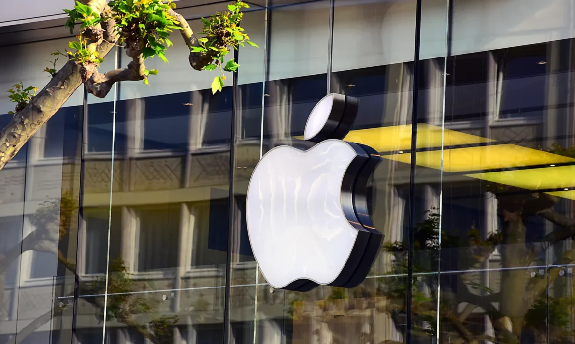 Primeiro iPhone dobrável terá mistura de titânio e alumínio