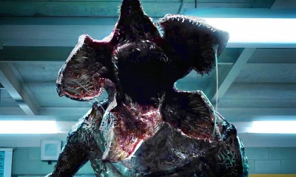 É #FAKE vídeo de ‘Demogorgon’ enjaulado em balsa durante evento de ‘Stranger Things’ na Tailândia; cena foi feita com IA